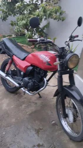 Estou com ela a 4 anos,ótima moto.