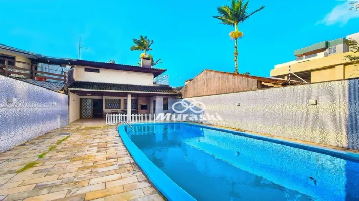 Casa com 4 dormitórios para alugar, 289 m² por R$ 1.800,00/dia - Centro - Guaratuba/PR