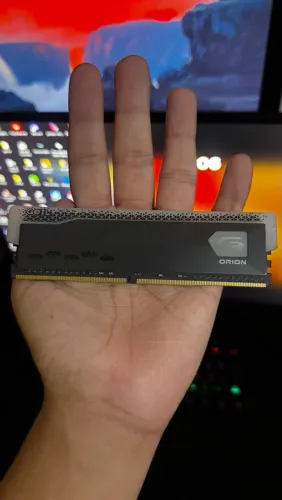 Memória RAM Geil Orion, 16GB DDR4 3000MHz (PC4-24000), CL16, 1,35V. Pente único de 16GB