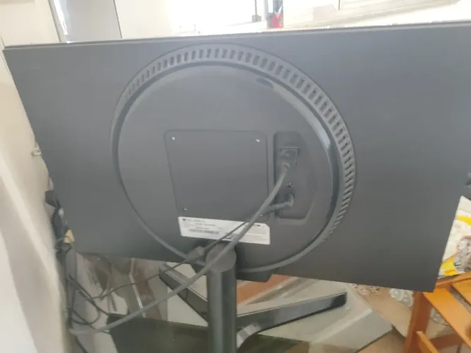 Monitor Gamer LG UltraGear 24" Full HD 180Hz