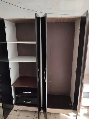 Guarda-roupa 4 portas 