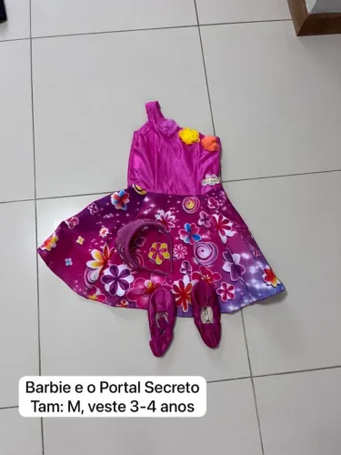 Vestido Barbie e o Portal Secreto