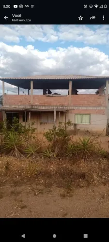 Vendo casa em acabamento, 3 quartos, sendo um com suite.
