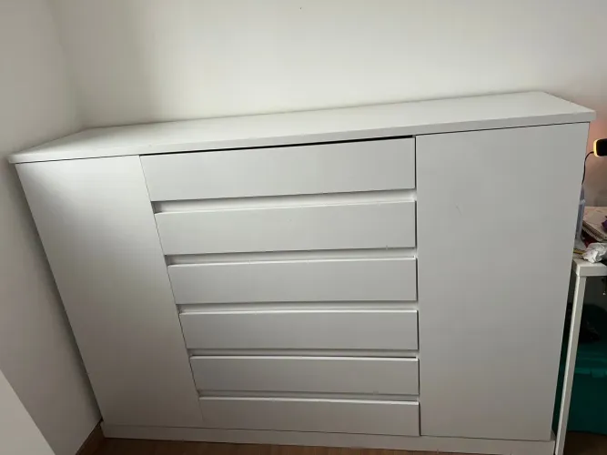Vendo cômoda