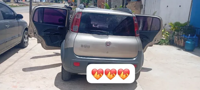 Fiat Uno Attractive 1.0 EVO Fire Flex 8V 5P 2021