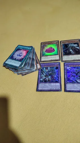 Coleção Yu-Gi-Oh 1ª Edição + Holográficas + Deck Kaiba Completo (Original KONAMI)