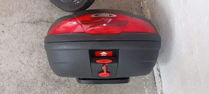 Baú top case givi 45L