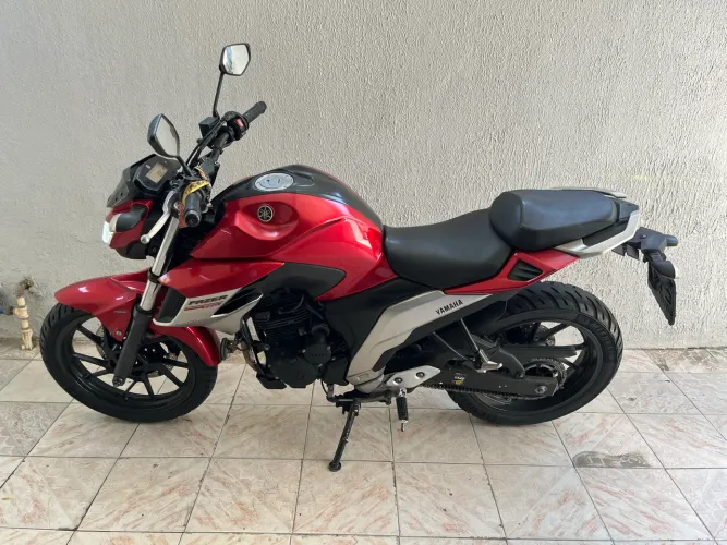 Yamaha FZ25 fazer 250 (2021) - único dono