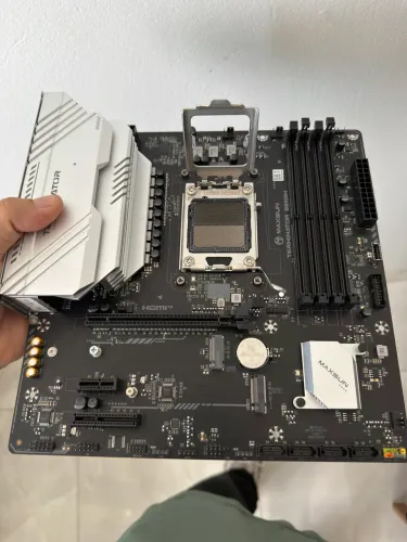 PLACA MÃE B650M TERMINATOR 