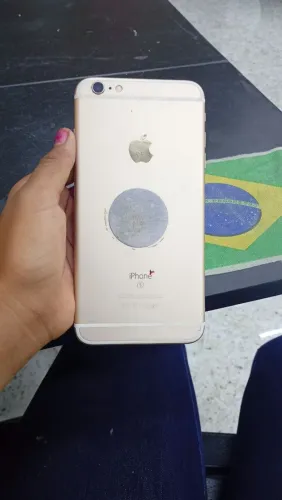 iPhone semi novo
