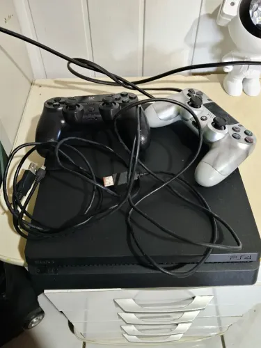 Vendo PS4
