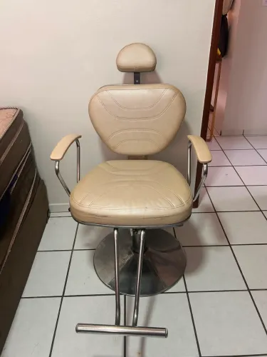 Cadeira de maquiagem/designer sobrancelha