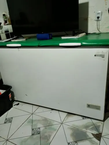 freezer semi novo