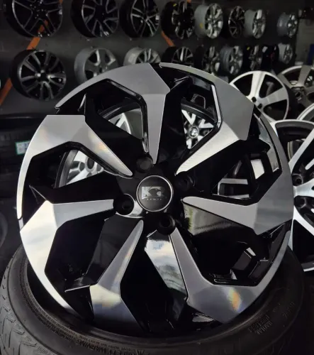 Jogo de rodas Tarantula aro 15 4x100