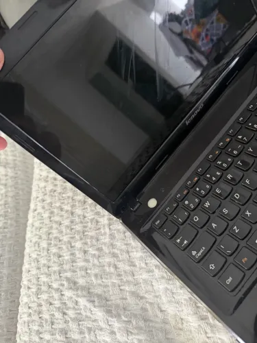 NOTEBOOK LENOVO PRETO
