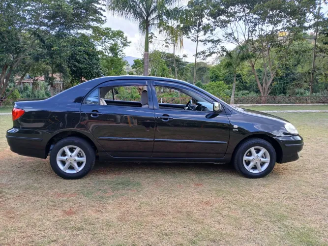 Toyota Corolla XLI 1.6 16V 110cv Mec. 2004