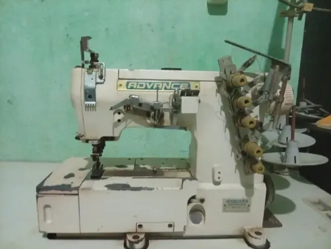 Galoneira Industrial Advance ADV-31016-01CB - Máquina de Costura - Negociável