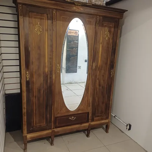 Armário antiguidade restaurado