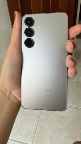 Samsung S25 256gb com nota fiscal ÚNICA DONA