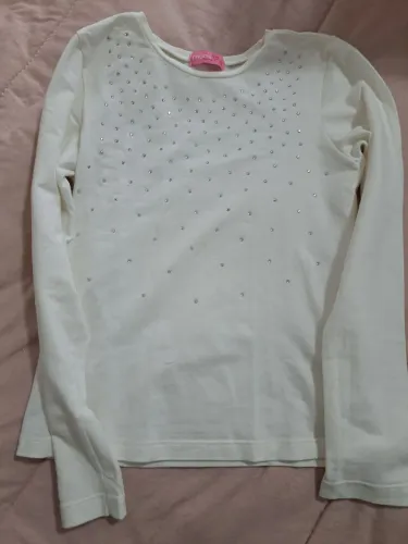 Blusinha meia estação com brilhos