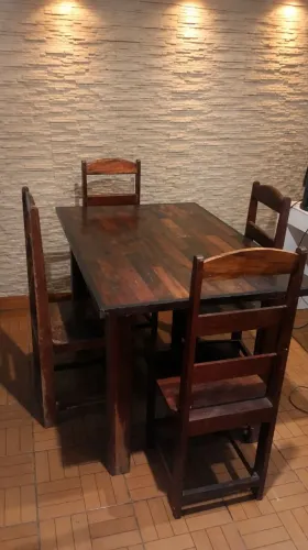 Mesa de Jantar com 4 Cadeiras