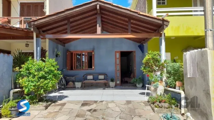 Casa em condomínio, 81m², 3 dormitórios, 2 vagas no bairro Espírito Santo