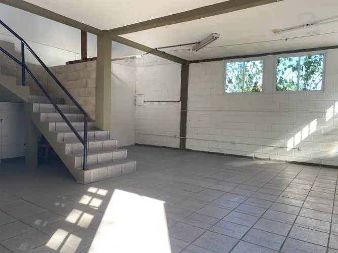 GALPÃO p ALUGAR,Bairro João Paulo 72 m2 - Florianópolis - SC