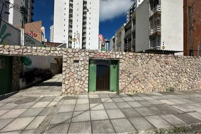 ALUGA-SE! Casa Comercial com Piscina em Setúbal