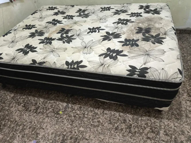 Cama box casal junto da base