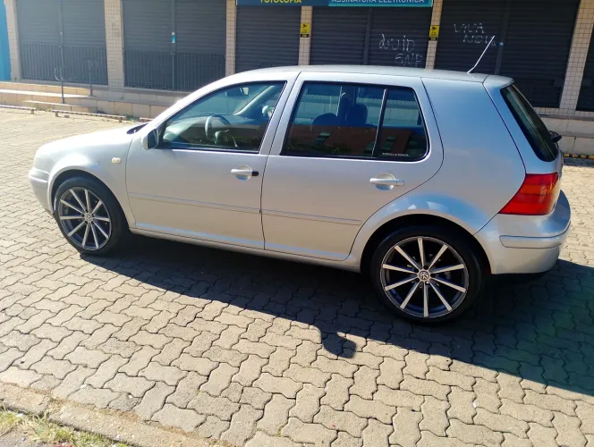 Volkswagen Golf 1.6 MI/ 1.6 MI Gener./black & Silver 2000