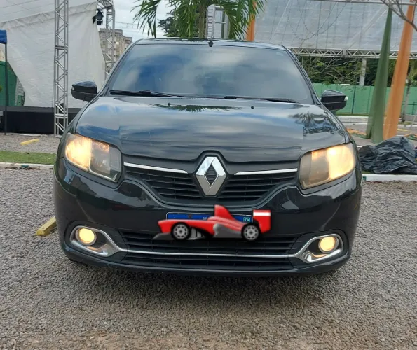 Renault Logan Dynamique Hi-flex 1.6 8V 4P 2014