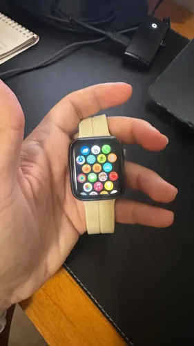Apple Watch Series 4 - 44mm - Usado ?