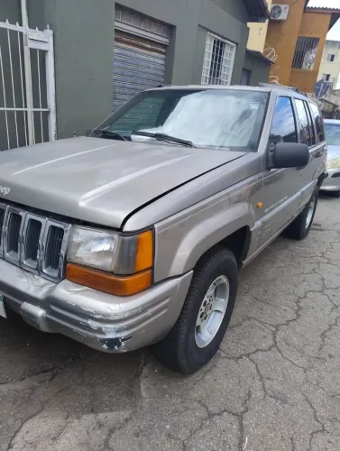 Jeep Grand Cherokee Laredo 4.0 Aut. 1998
