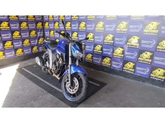 Yamaha Fz25 250 fazer capitã marvel flex 2021