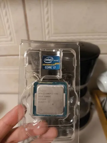 Intel Core i7-4790 (LGA 1150)