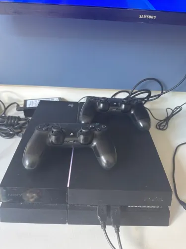 Vendo PlayStation 4