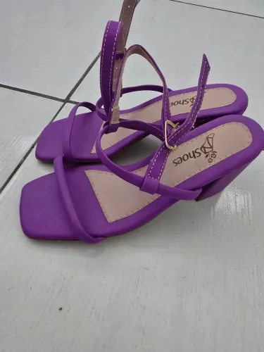 Sandalias femininas confortáveis 