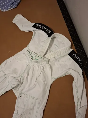 Kimono Outshock M2 Jiu-Jitsu - Completo - Bom Estado