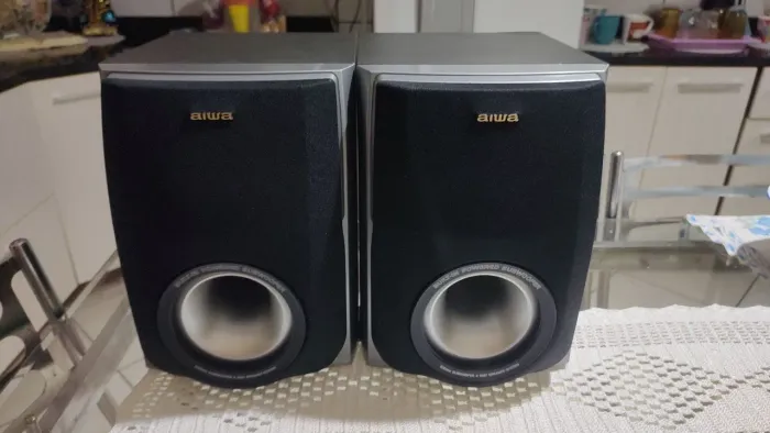 Par de caixas acústicas Aiwa modelo nsx-S910