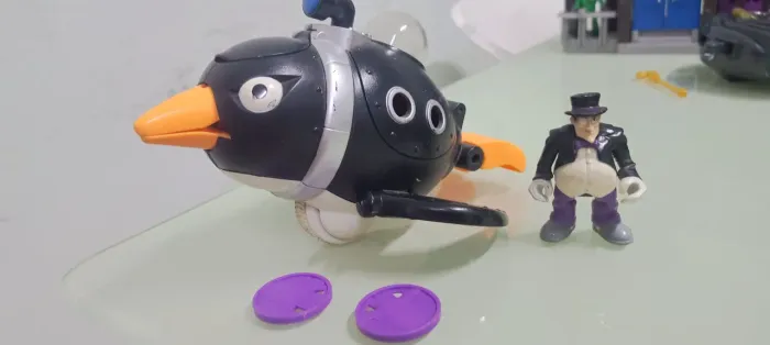 Submarino e boneco Pinguim Imaginext