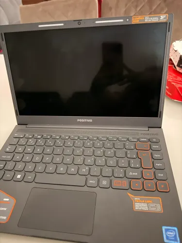 Vendo notebook positivo vision C14