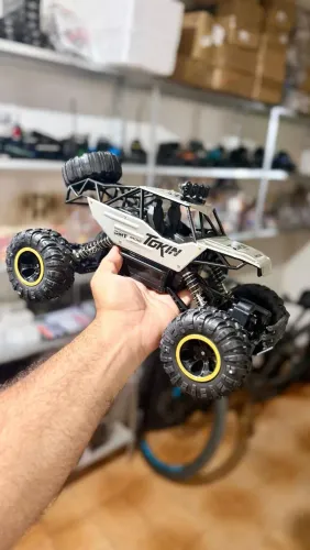 SUPER CARRINHO CONTROLE REMOTO RECARREGÁVEL 37CM 4X4 PROMOÇÃO