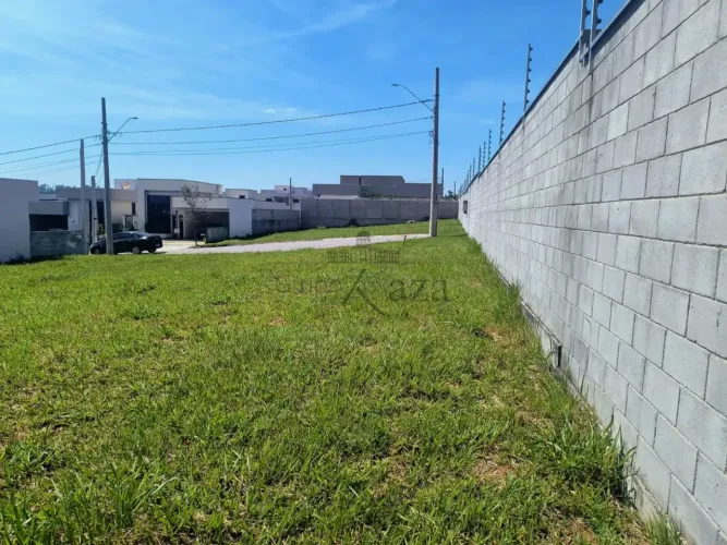 Oportunidade - Terreno em Condomínio - Residencial Colinas - Malibu Residencial - Caçapava
