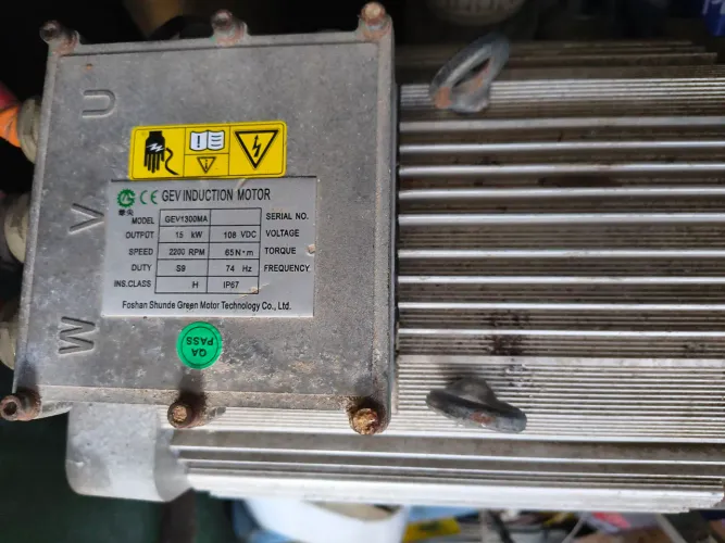 Motor elétrico para carro. Última unidade.