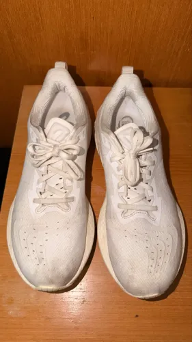 Tênis Acics Novablast 4