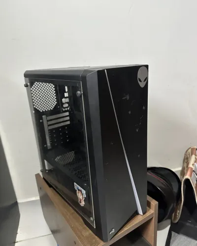 Gabinete computador 