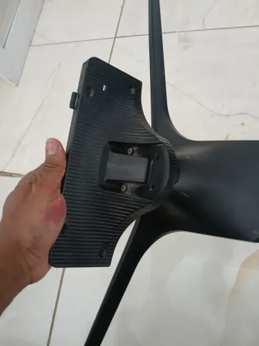 Vende-se pés da tv sansung 55 polegadas
