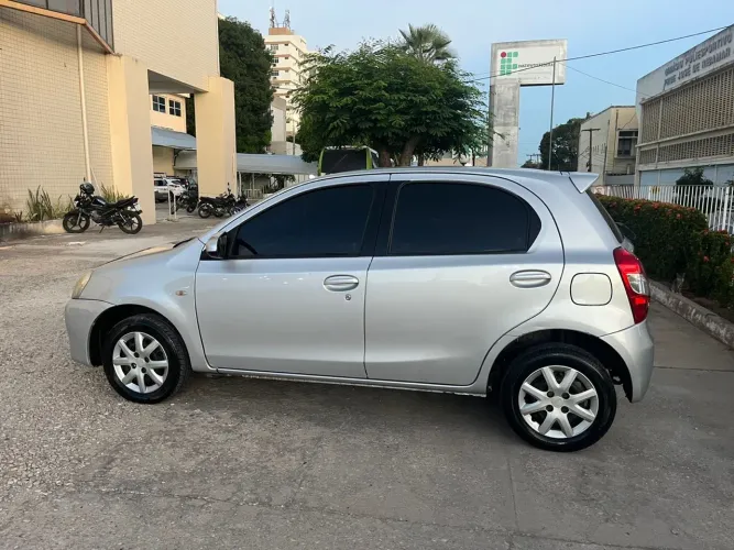 Toyota Etios XS 1.5 Flex 16V 5P Mec. 2017