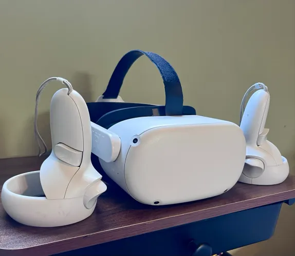 Meta Quest 2 128GB + Controles Originais | Excelente Estado | VR Sem Fio