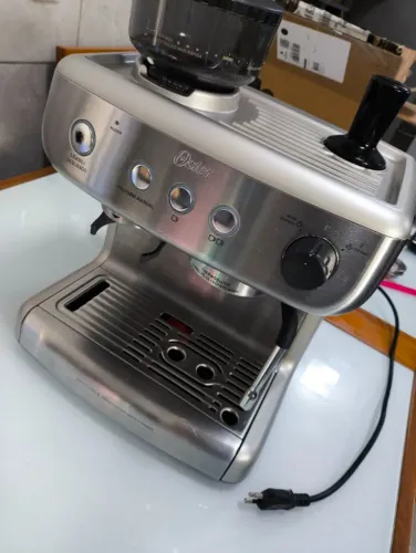 Cafeteira Espresso Oster Perfect Brew 15 Bars